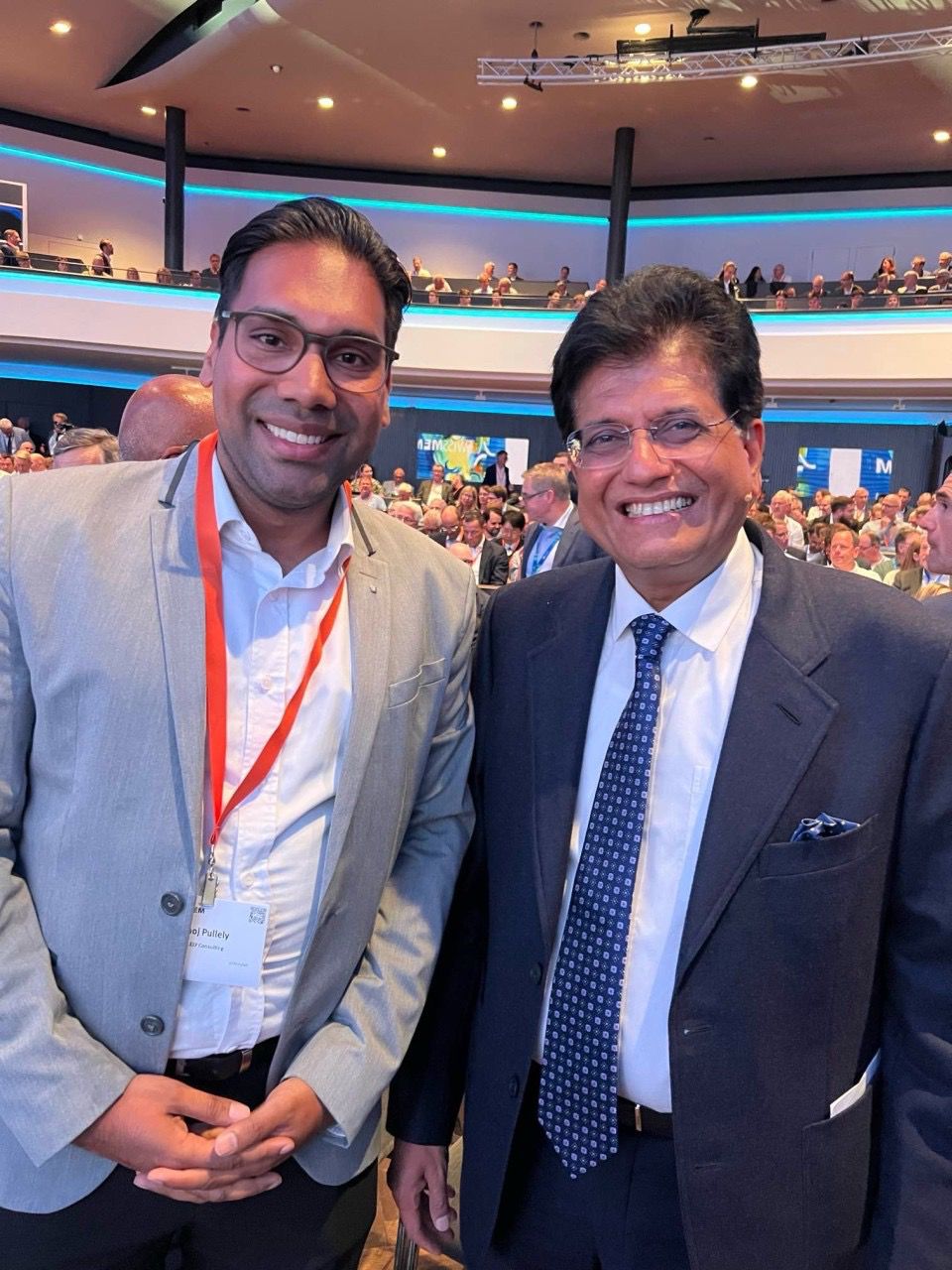 Sanoj Pullely mit Handelsminister Piyush Goyal